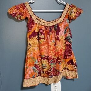 𝅺Warm colors floral top with ruffle sleeves